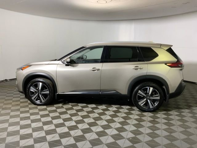 Used 2021 Nissan Rogue SL w/ Premium Package image 10