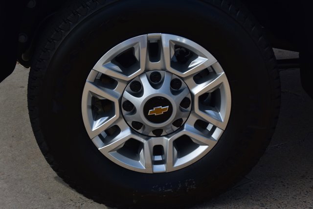 New 2026 Chevrolet Silverado 2500 W/T w/ Z71 Off-Road Package image 10