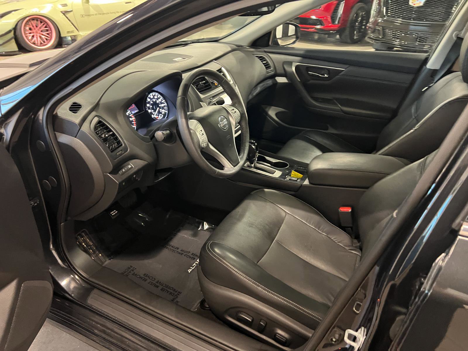 Used 2016 Nissan Altima 2.5 SL w/ 2.5 Technology w/LED Package FWD image 10