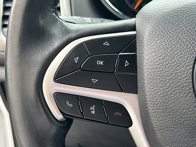 Used 2019 Jeep Grand Cherokee Altitude AWD/4WD image 29