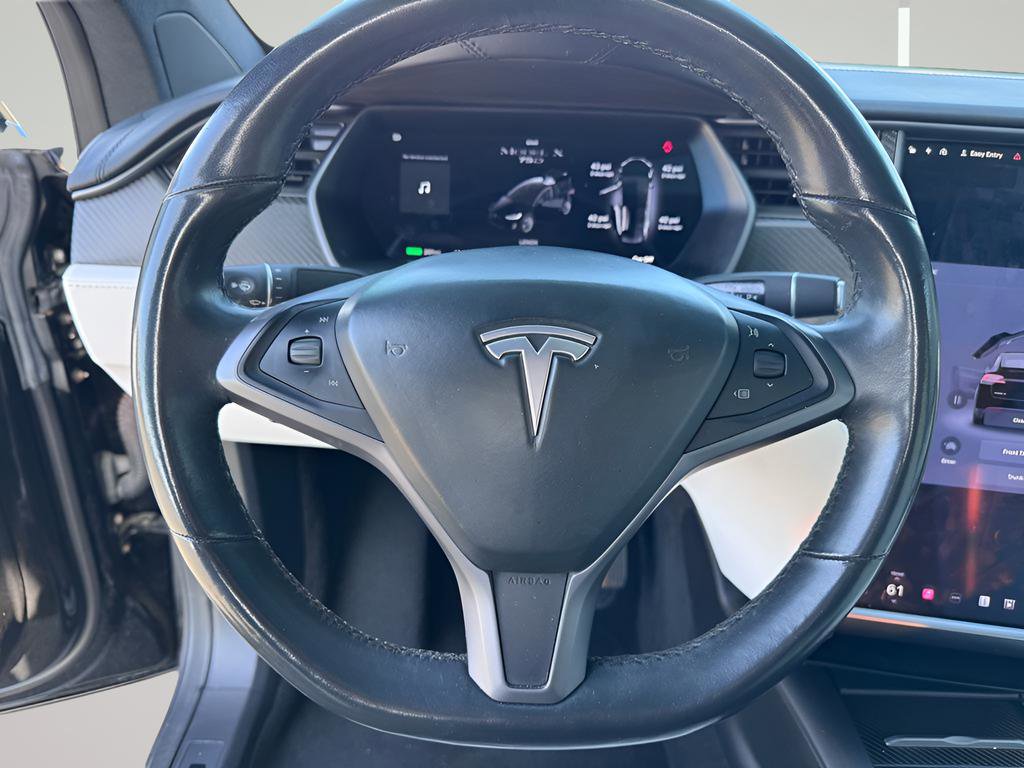 Used 2018 Tesla Model X 75D image 11