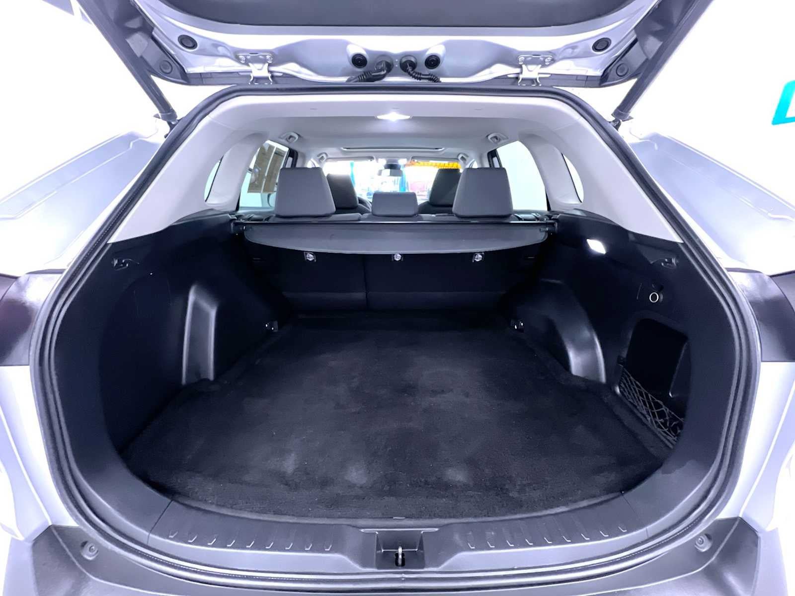 Used 2022 Toyota RAV4 XLE w/ Convenience Package AWD/4WD image 42