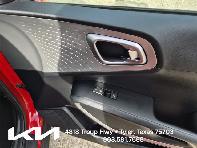 Certified 2021 Kia Soul LX FWD image 13