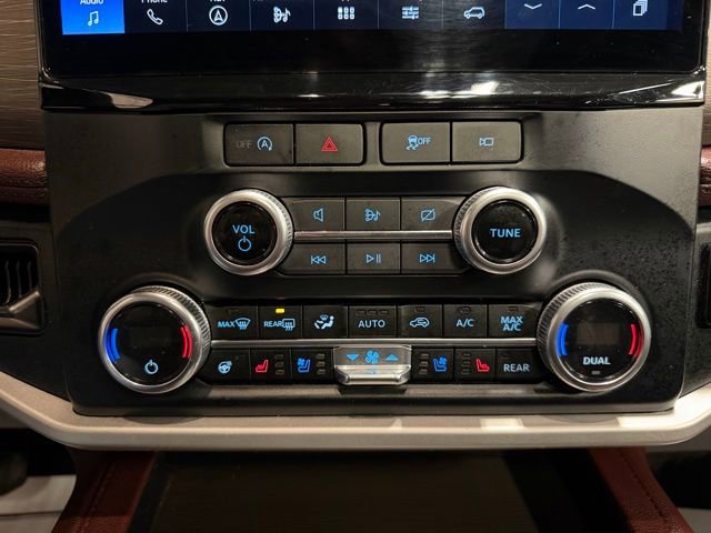 Used 2024 Ford Expedition Limited image 44