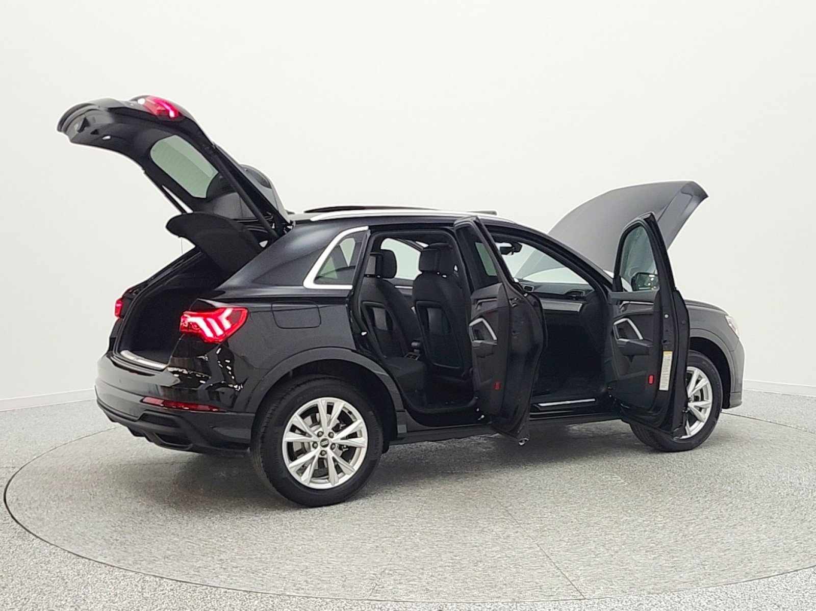 Used 2025 Audi Q3 2.0T Premium Plus w/ Premium Plus Package image 11