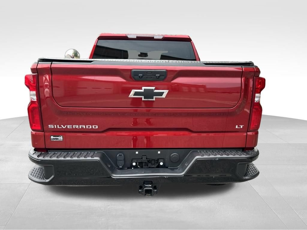 Used 2025 Chevrolet Silverado 1500 LT Trail Boss w/ Protection Package AWD/4WD image 4