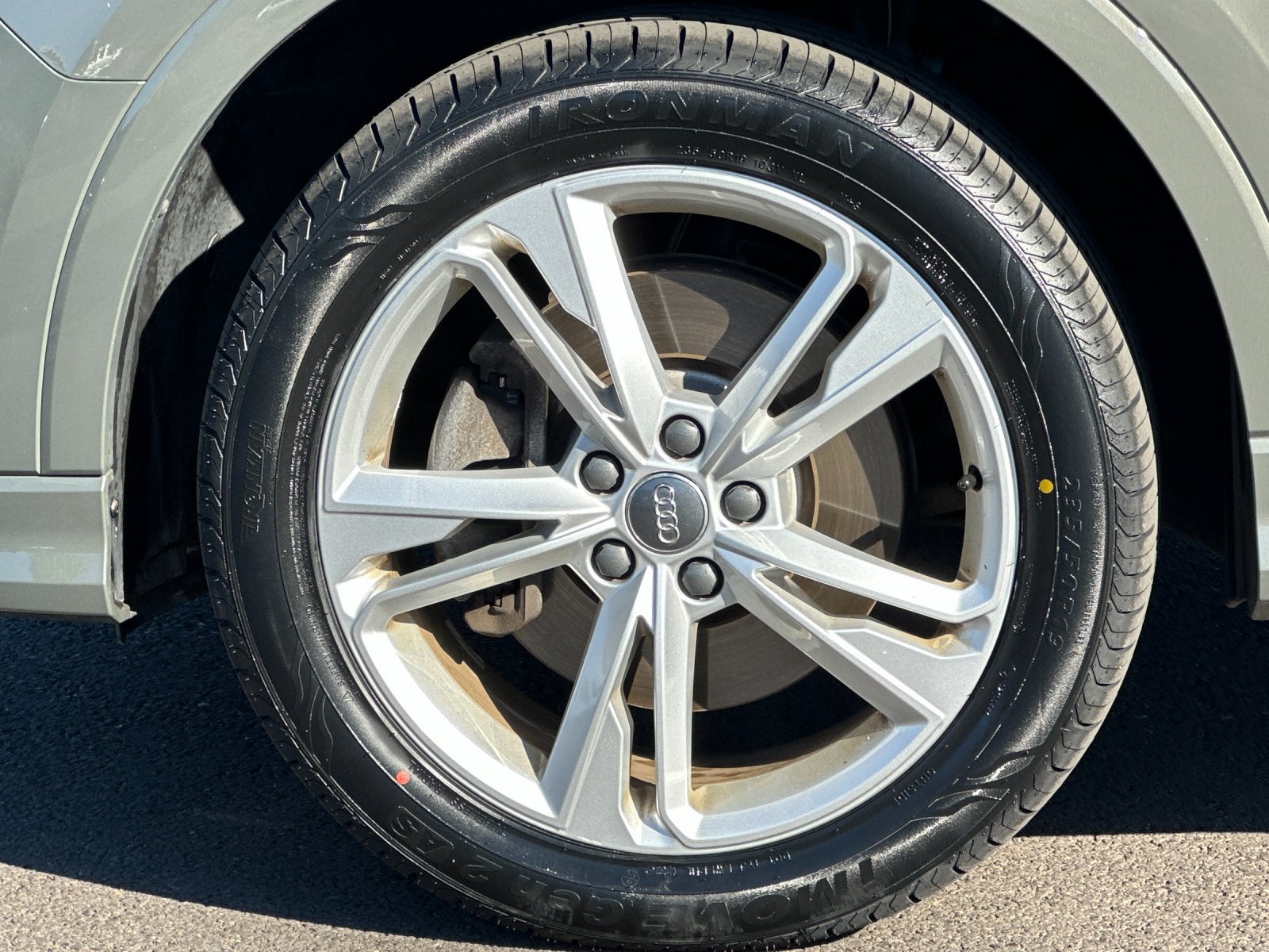 Used 2019 Audi Q3 2.0T Premium Plus AWD/4WD image 32