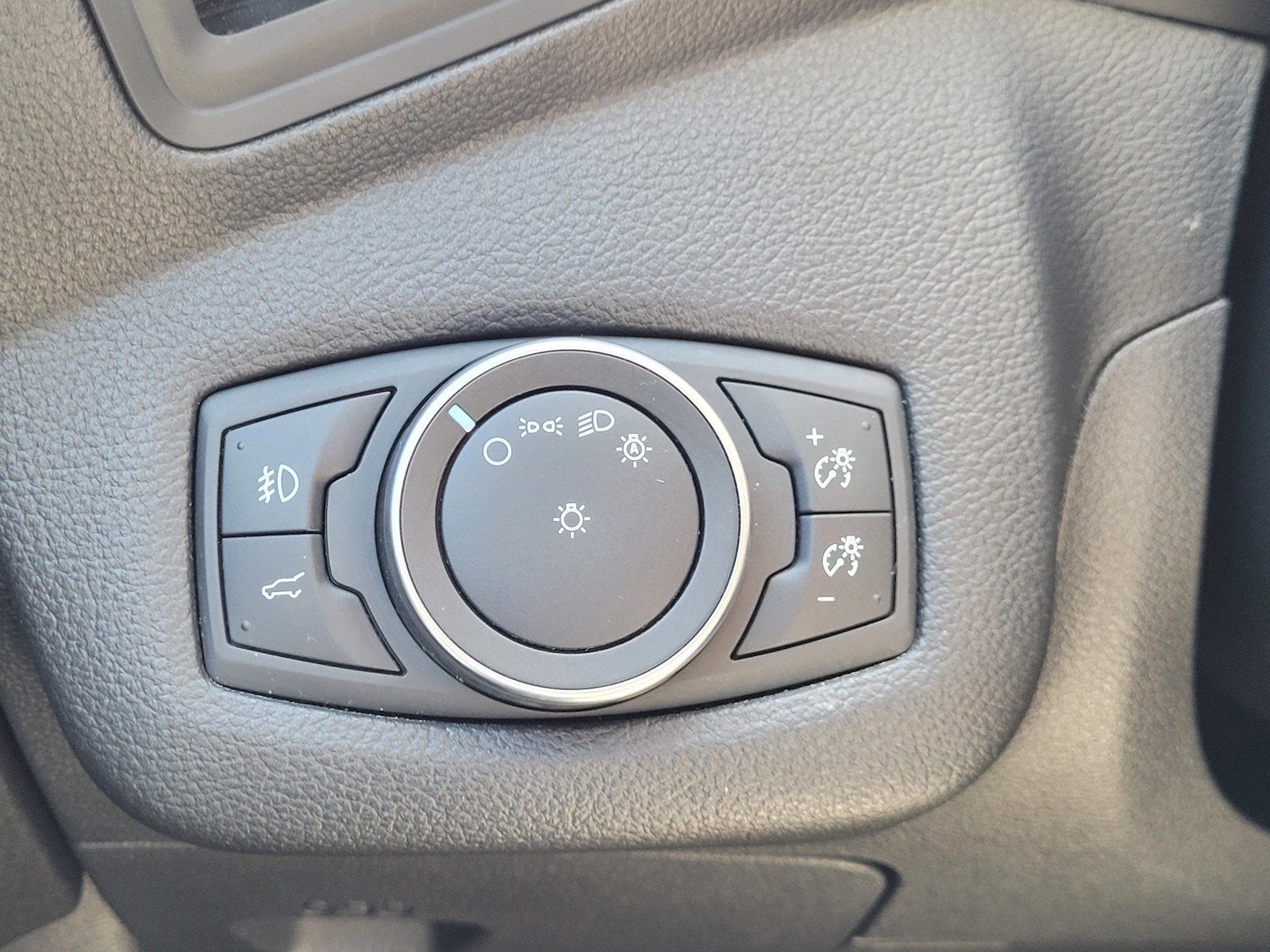 Used 2018 Ford Escape SE AWD/4WD image 18