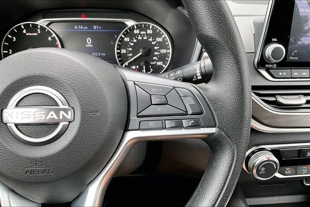 Used 2025 Nissan Altima 2.5 SV AWD/4WD image 21