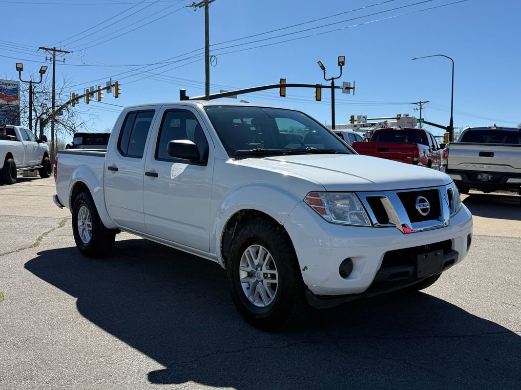 Used 2016 Nissan Frontier SV image 4