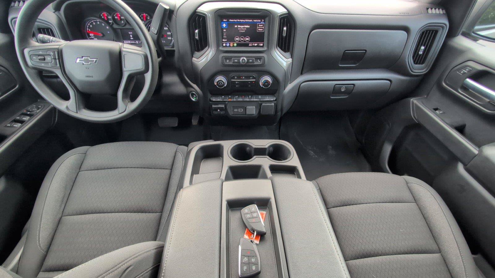 Used 2025 Chevrolet Silverado 1500 Custom Trail Boss AWD/4WD image 32
