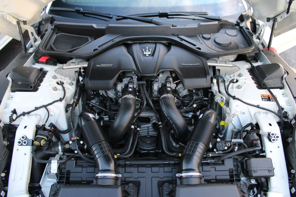 Used 2024 Maserati GranTurismo Modena image 19