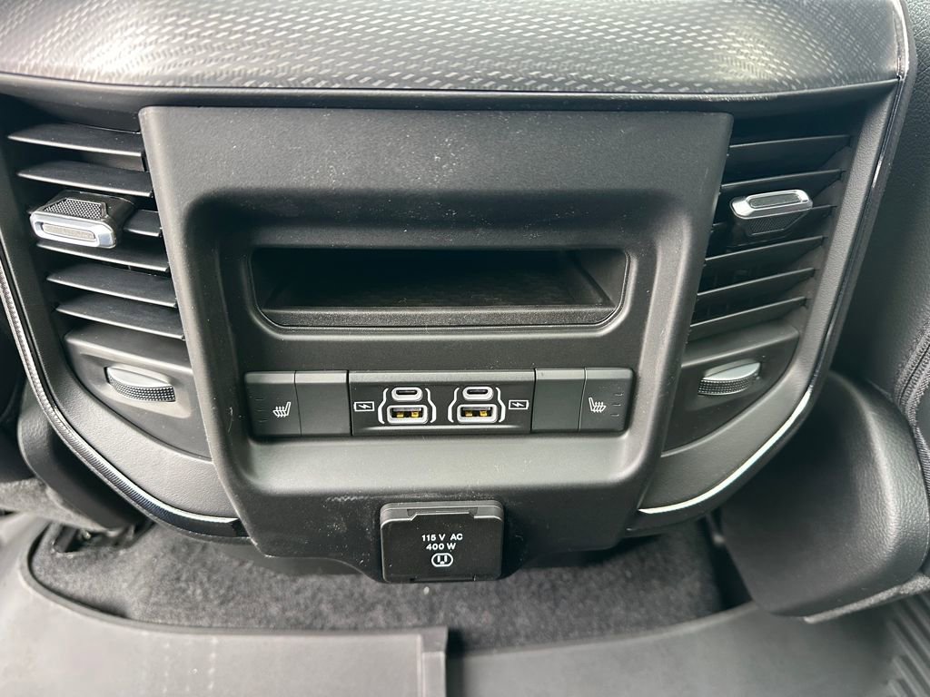 New 2026 RAM 1500 Laramie AWD/4WD image 13