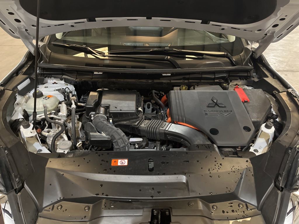 Used 2024 Mitsubishi Outlander Ralliart AWD/4WD image 13