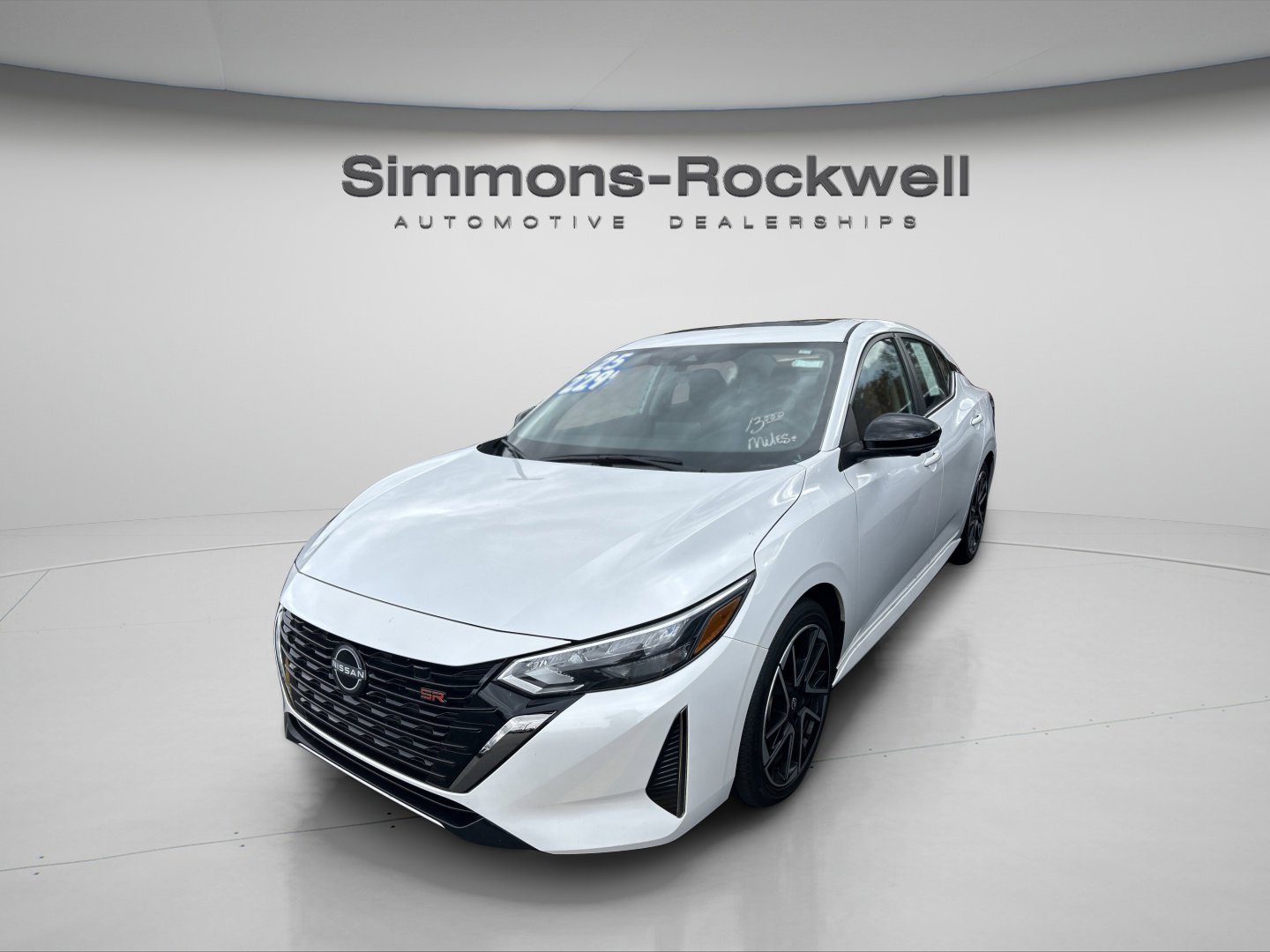 Used 2025 Nissan Sentra SR w/ SR Premium Package image 6