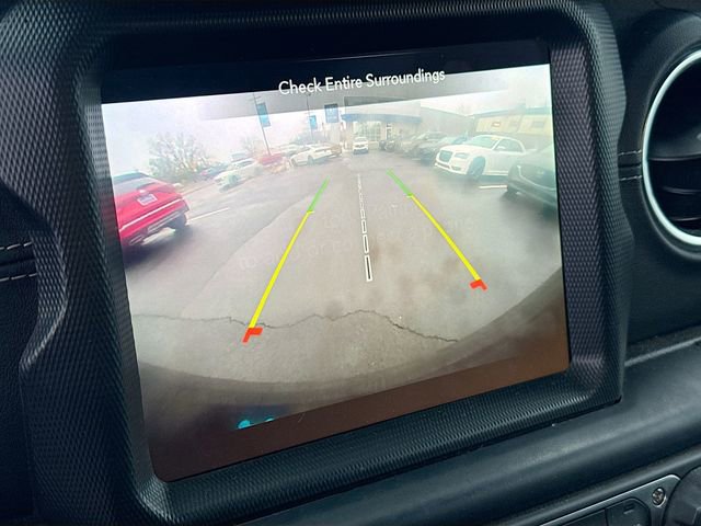 Used 2022 Jeep Wrangler Unlimited Sahara w/ Cold Weather Group image 14