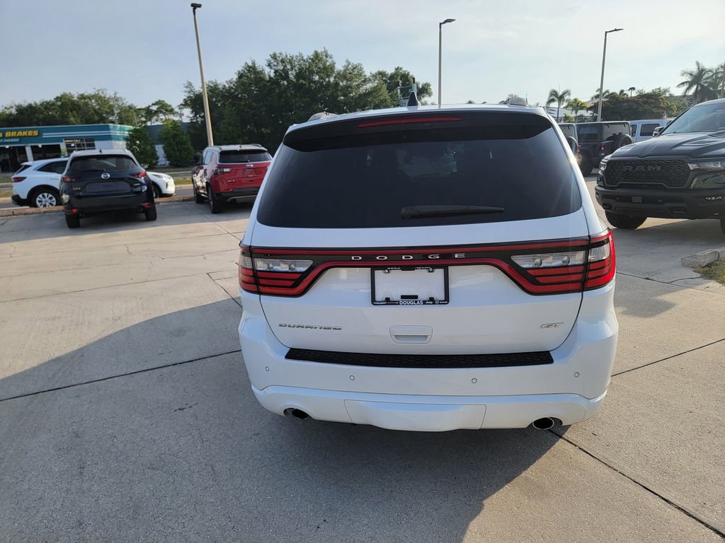 Used 2023 Dodge Durango GT RWD image 4