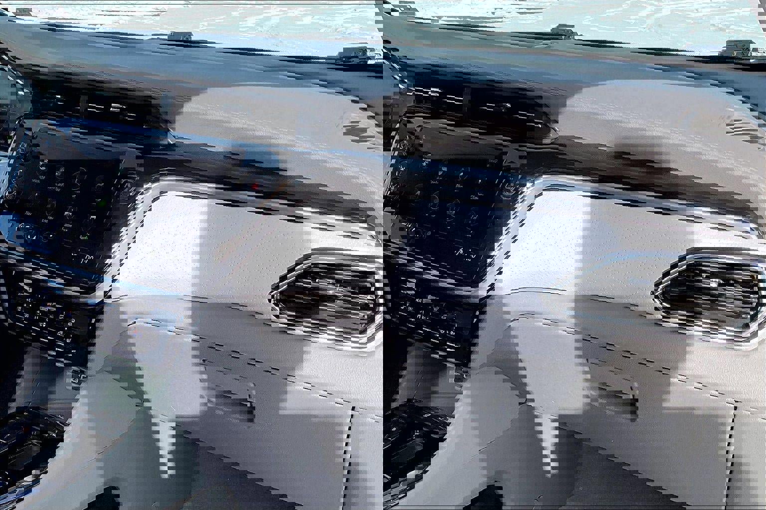 Used 2023 Chevrolet Bolt EUV Premier w/ Sun & Sound Package image 19