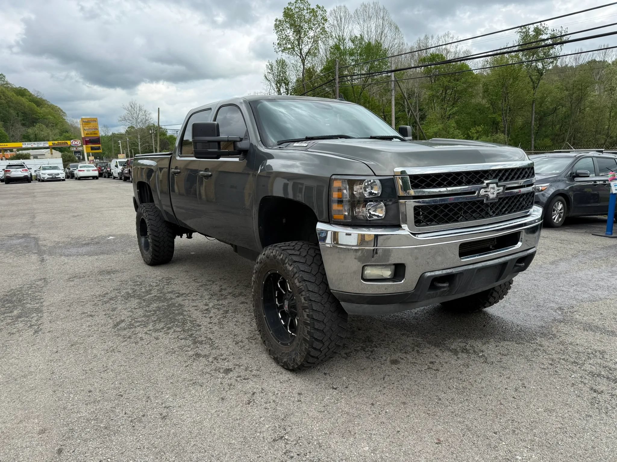 Used 2011 Chevrolet Silverado 3500 LTZ w/ Suspension Package, Off-Road AWD/4WD image 3