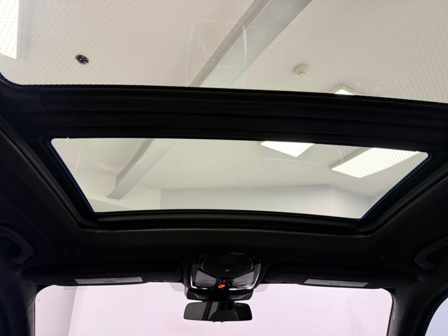 Used 2026 BMW X7 xDrive40i w/ Executive Package image 82