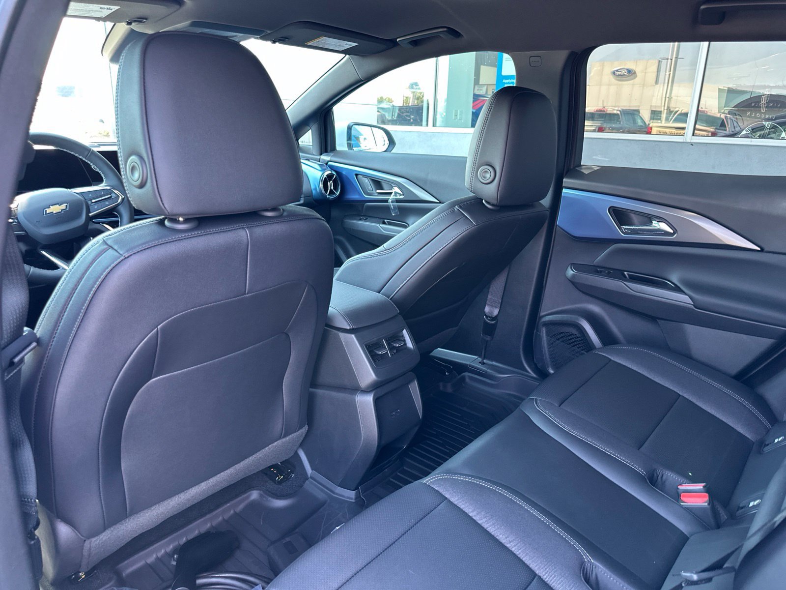 New 2026 Chevrolet Equinox EV LT FWD image 13