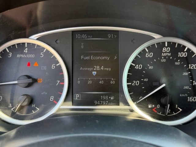 Used 2018 Nissan Sentra SR w/ SR Midnight Edition Package FWD image 16