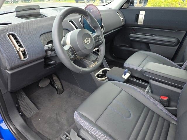 Used 2025 MINI Cooper Countryman S image 11