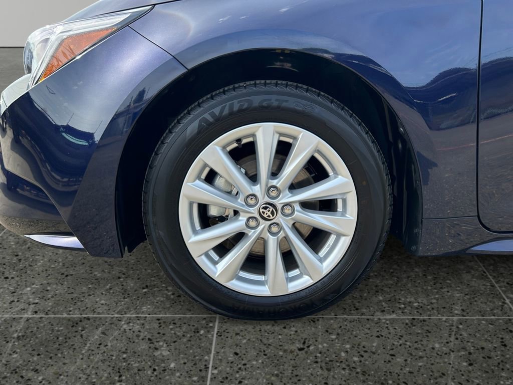 Used 2026 Toyota Corolla XLE FWD image 4