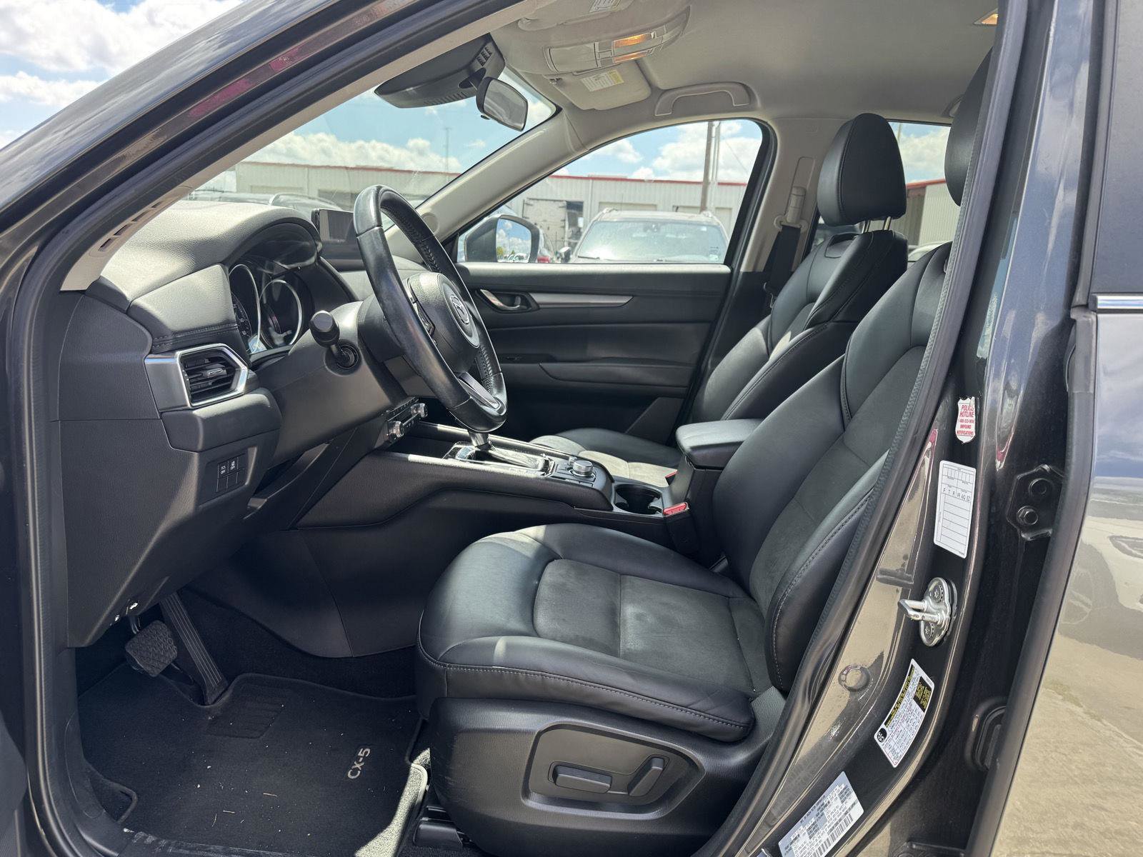 Used 2021 MAZDA CX-5 Touring image 5