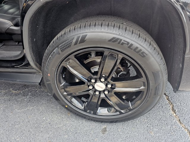Used 2019 GMC Acadia Denali w/ Technology Package FWD image 13