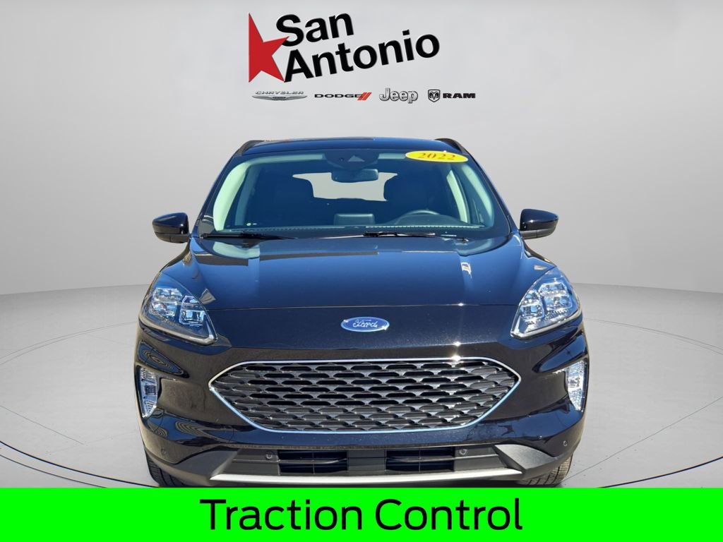 Used 2022 Ford Escape Titanium image 3