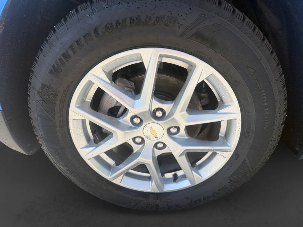 Used 2024 Chevrolet Equinox LS AWD/4WD image 9