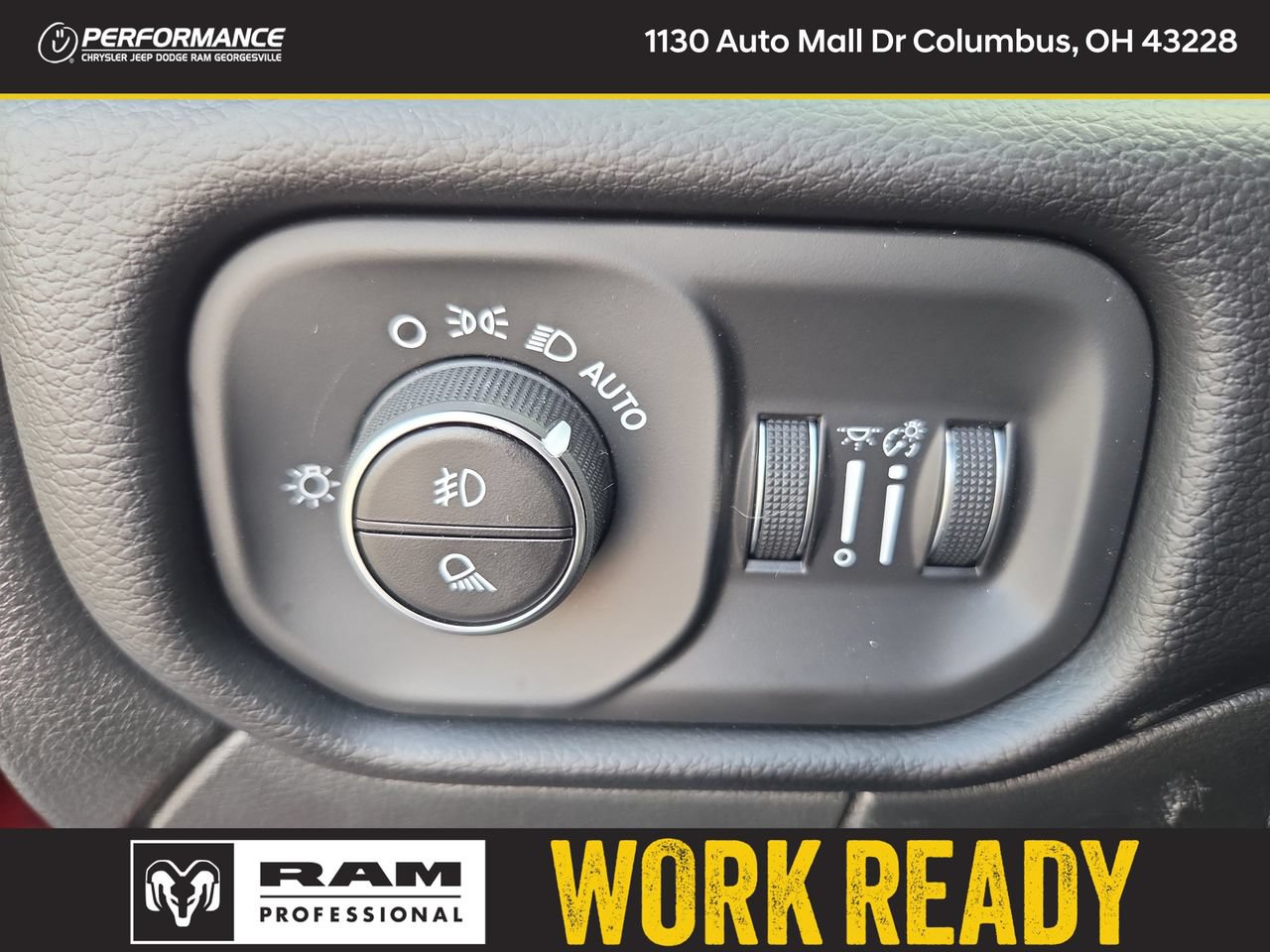 New 2026 RAM 2500 Laramie AWD/4WD image 35