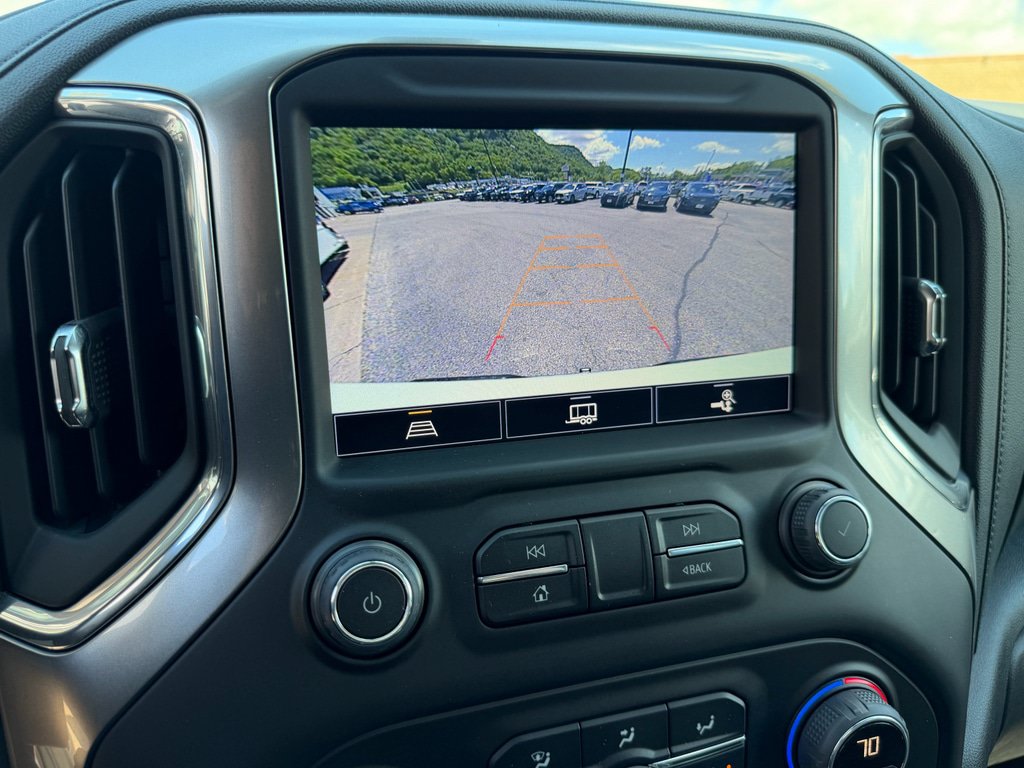 Used 2022 Chevrolet Silverado 1500 LTZ AWD/4WD image 16