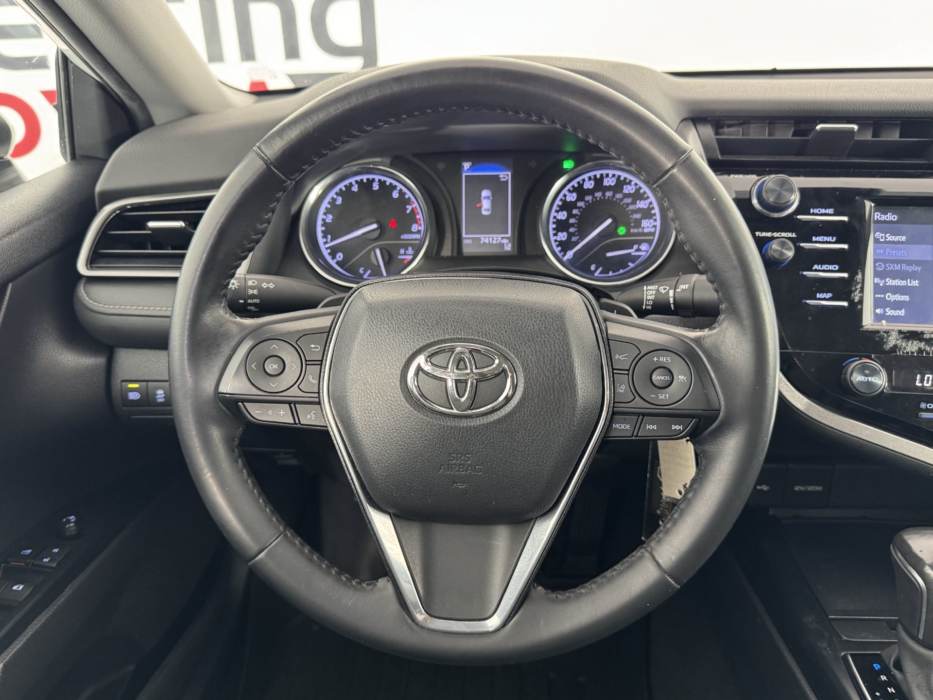 Used 2020 Toyota Camry SE FWD image 27