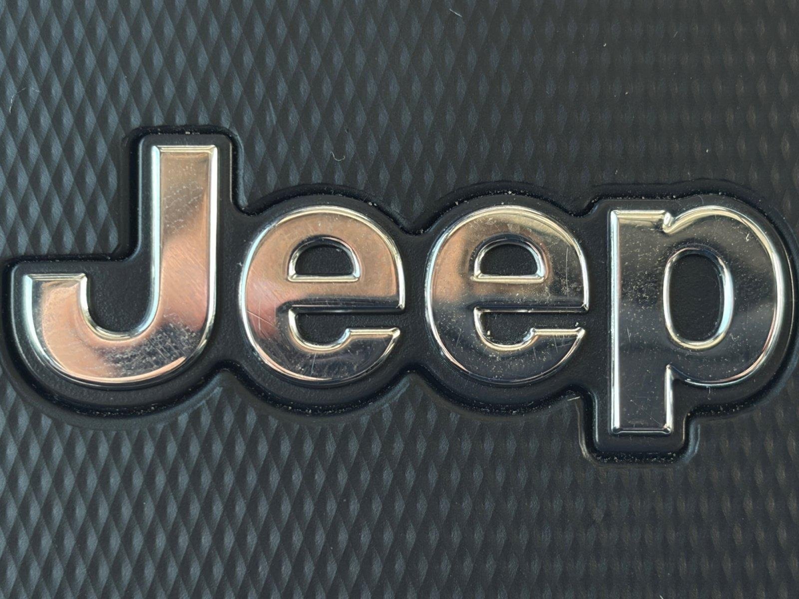 Used 2024 Jeep Wrangler Unlimited Sport AWD/4WD image 21