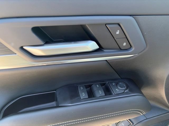 New 2027 GMC Terrain Elevation w/ Elevation Premium Package AWD/4WD image 11