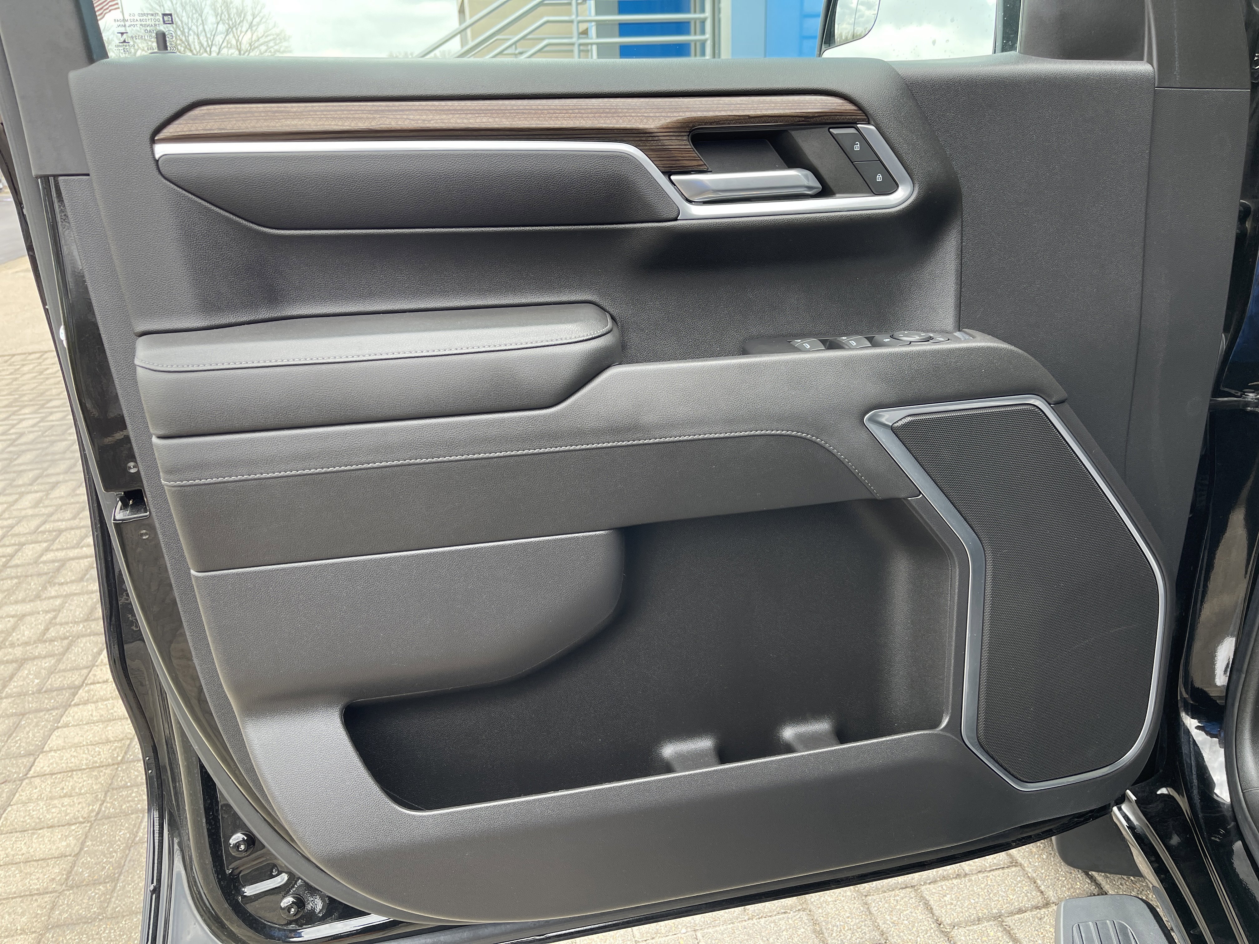 Used 2022 Chevrolet Silverado 1500 RST w/ Z71 Off-Road Package image 16