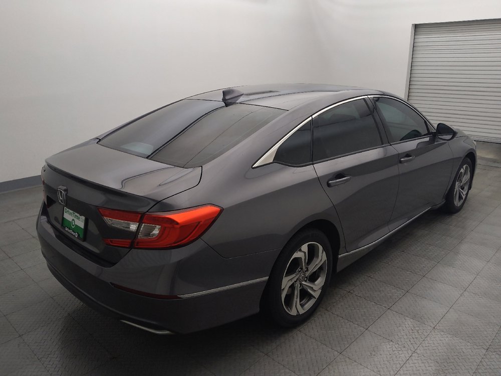 Used 2018 Honda Accord EX image 9
