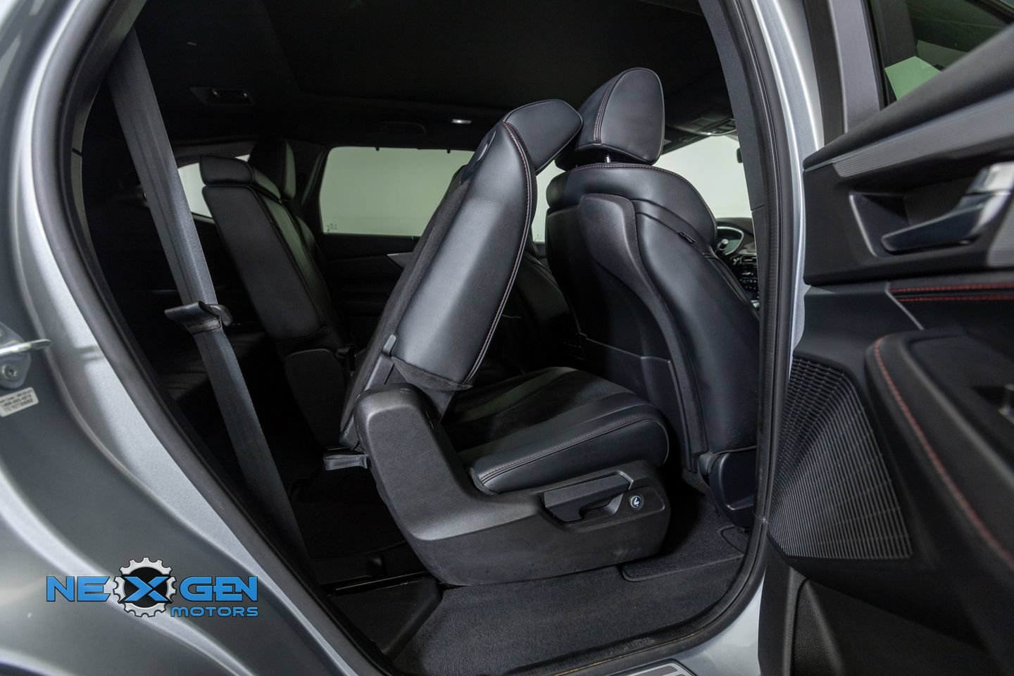 Used 2023 Acura MDX A-Spec AWD/4WD image 39