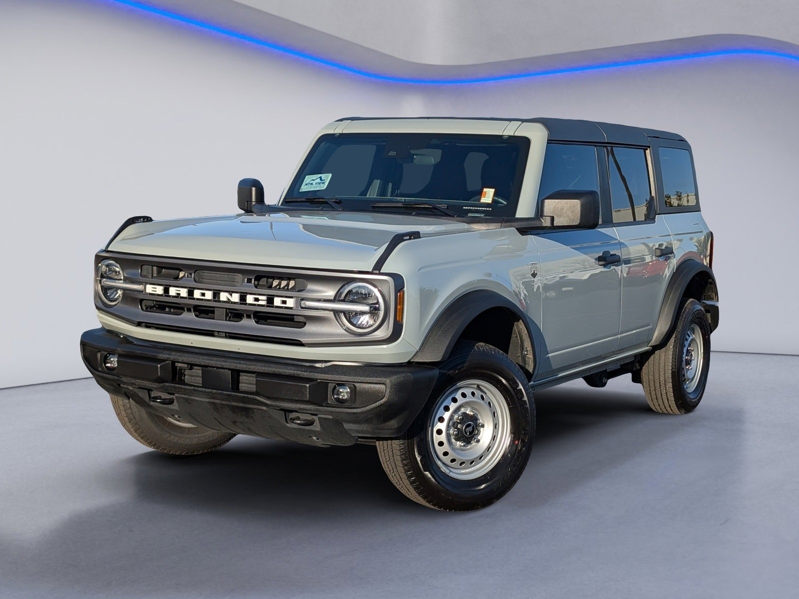 Used 2022 Ford Bronco Big Bend image 2
