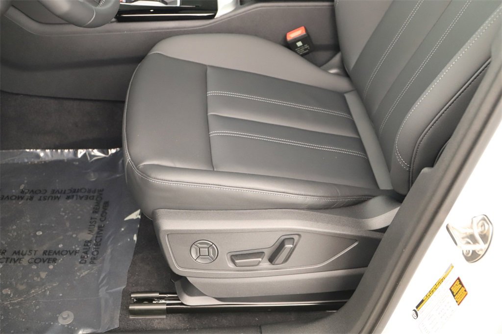 New 2025 Audi Q5 Premium Plus image 24