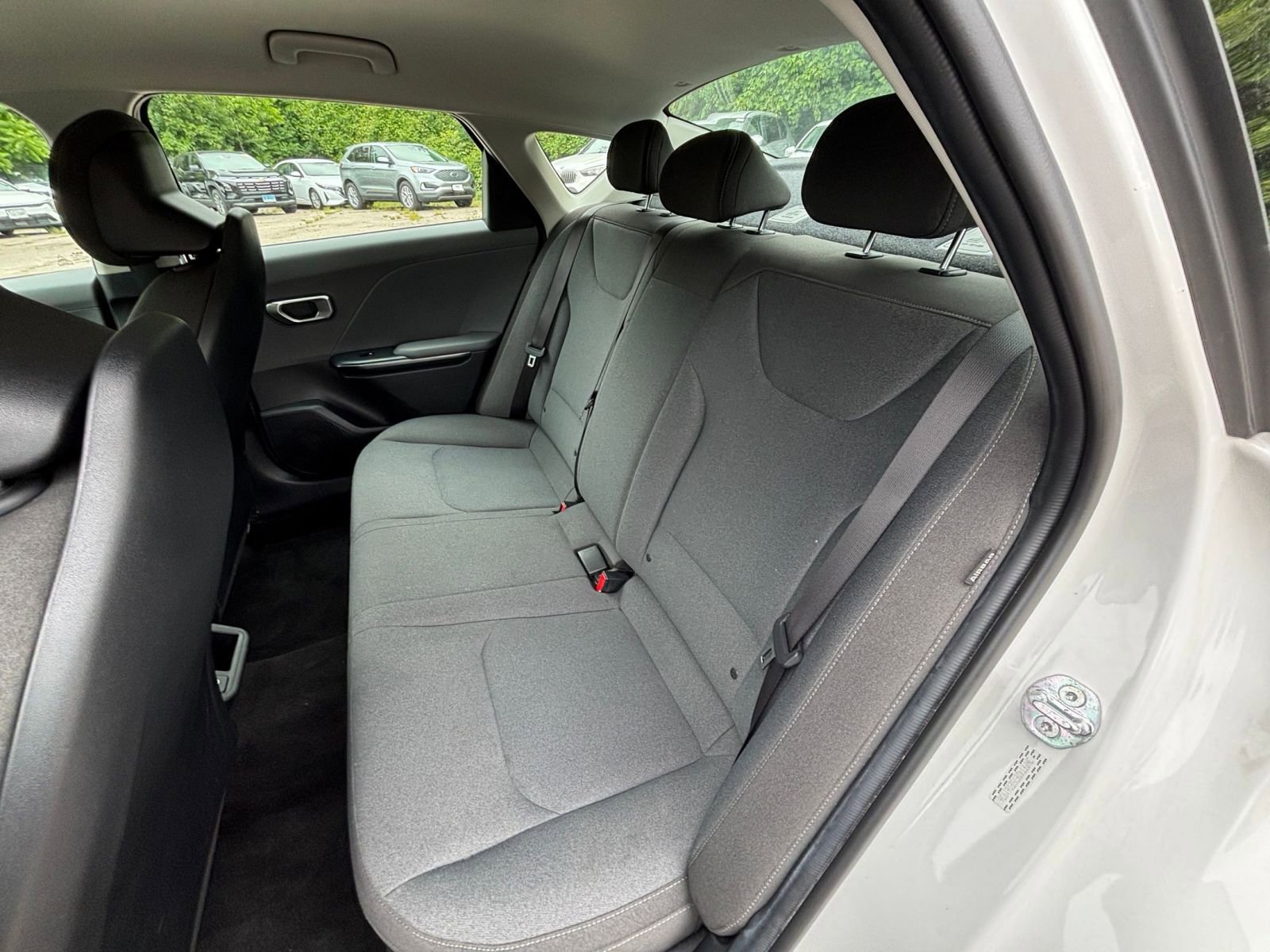 Used 2025 Kia K4 FWD image 37