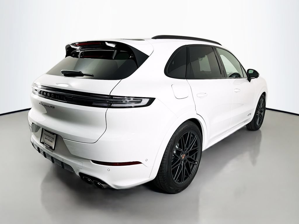 New 2026 Porsche Cayenne GTS AWD/4WD image 9