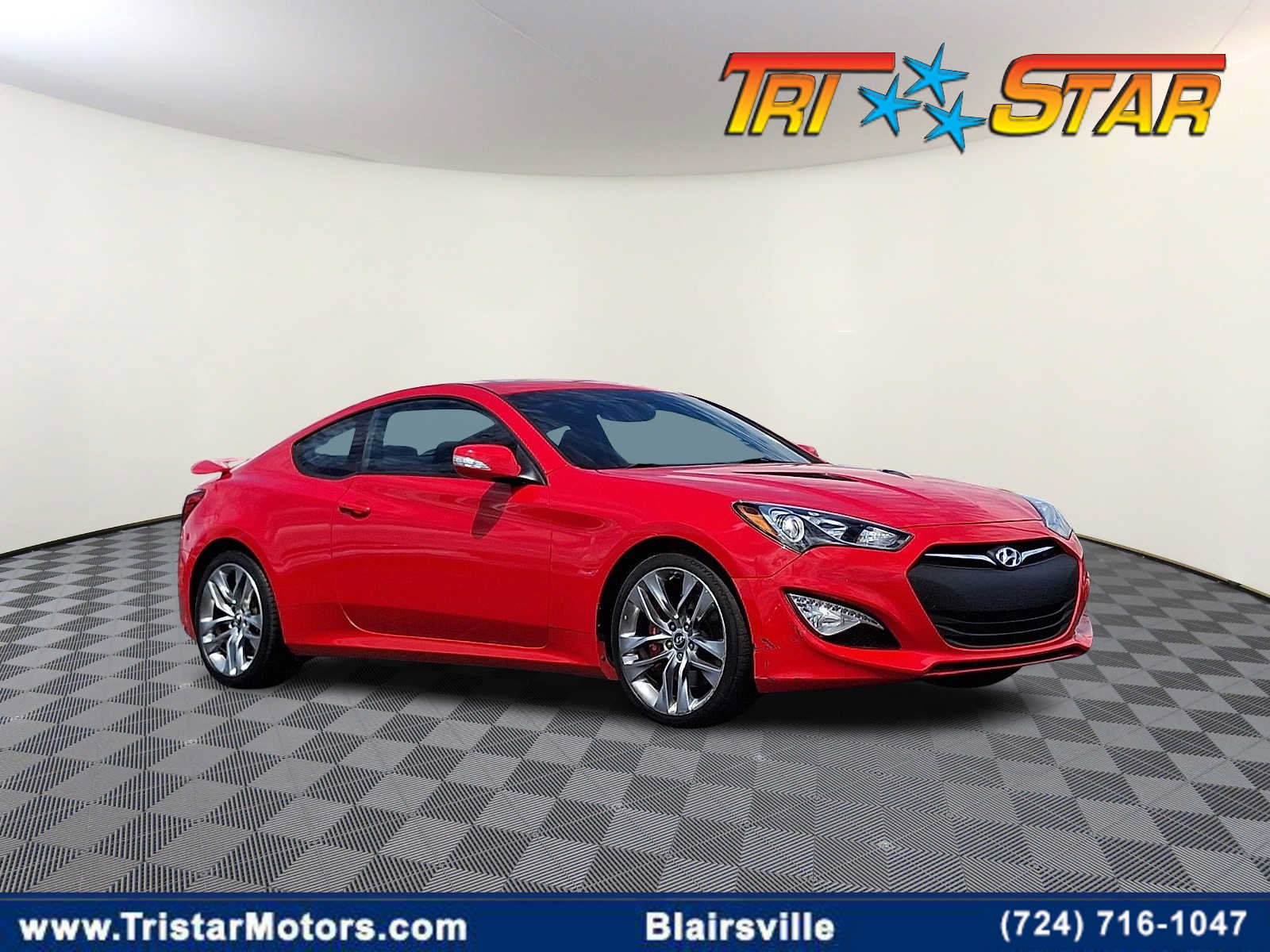Used 2014 Hyundai Genesis 3.8 RWD image 1