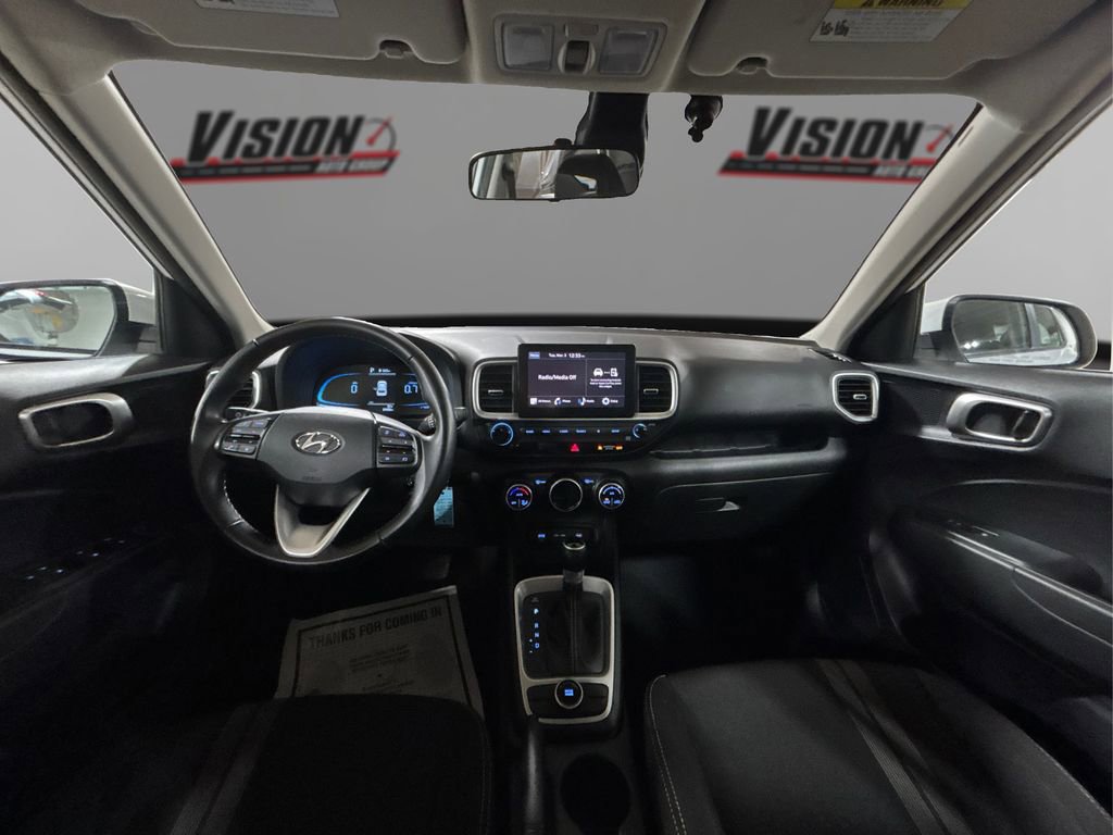 Used 2023 Hyundai Venue SEL w/ Cargo Package image 27