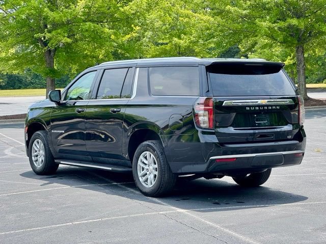 Used 2024 Chevrolet Suburban LT AWD/4WD image 5