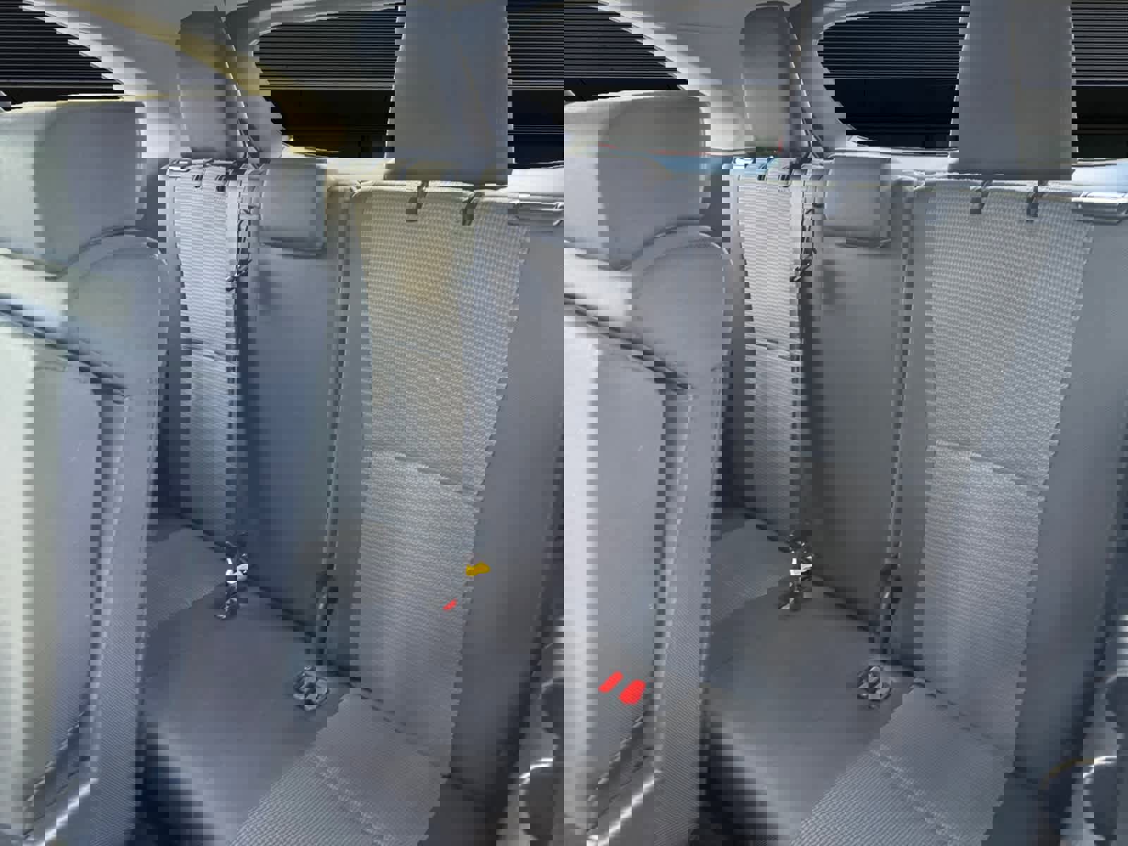 Used 2025 Toyota Highlander LE image 15