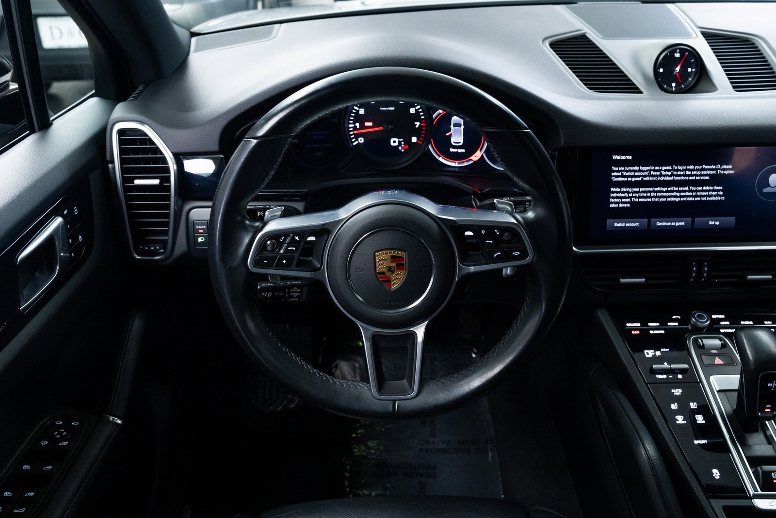 Used 2022 Porsche Cayenne Base w/ Premium Package image 12