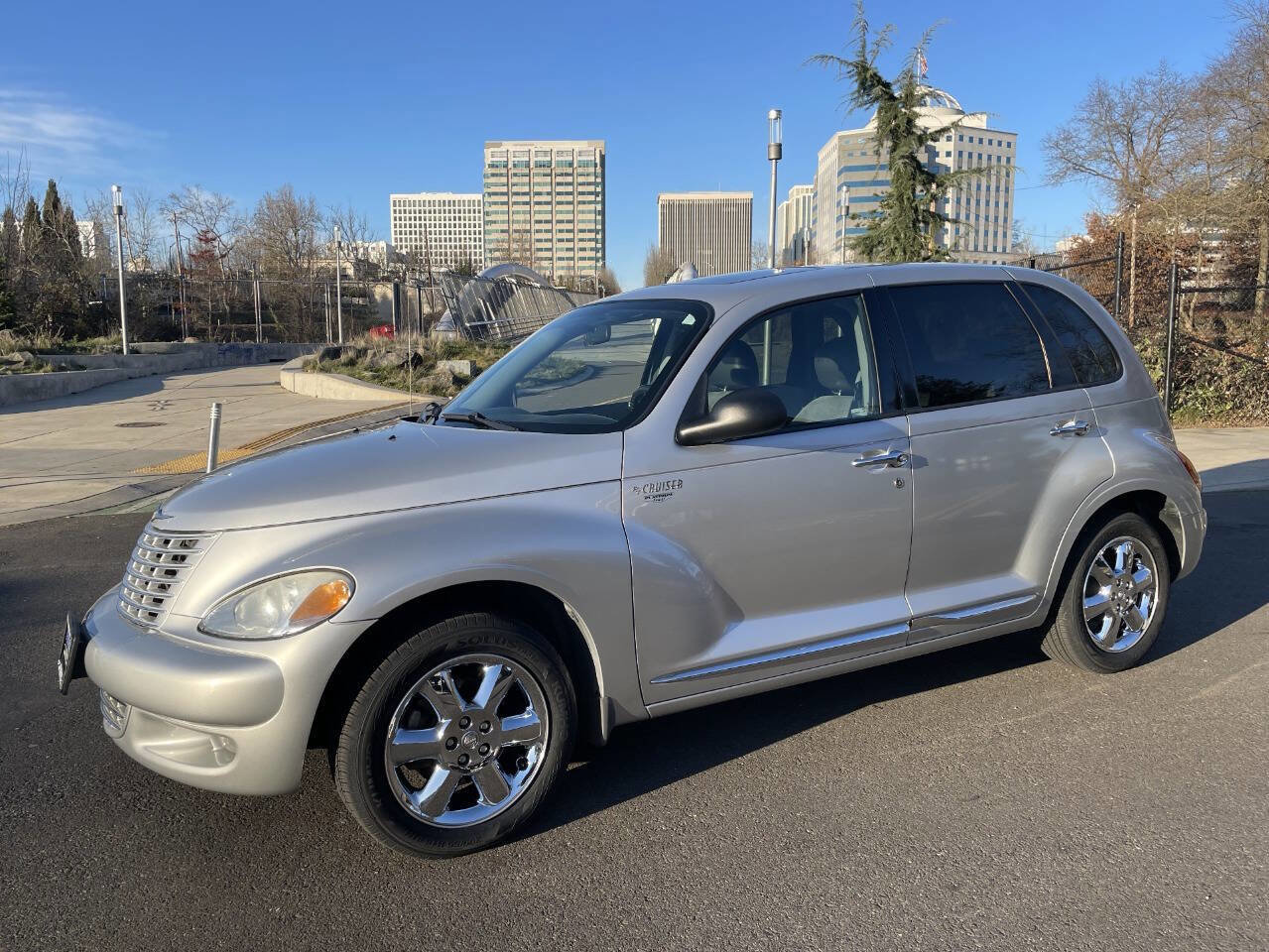 Used 2004 Chrysler PT Cruiser Limited image 2